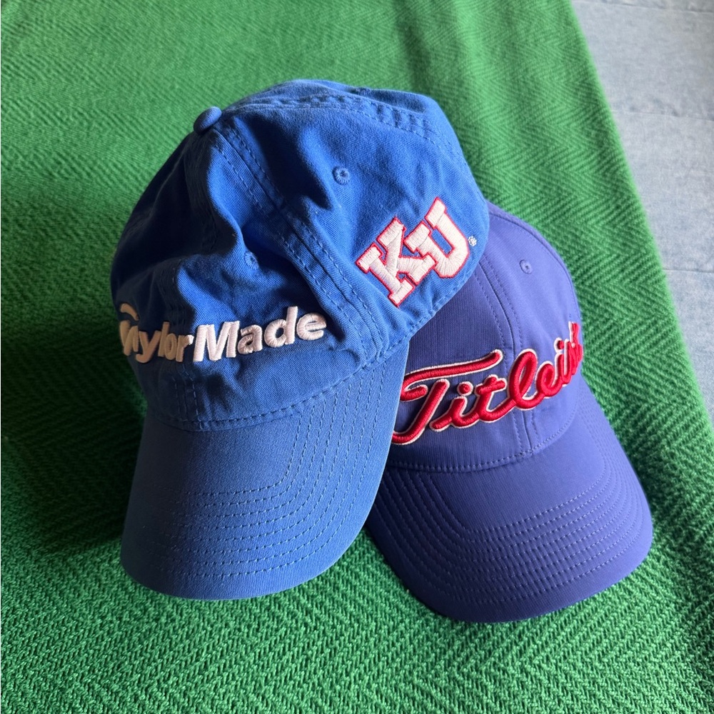 TITLEIST 🏀 Men’s Pair of Blue ‘KANSAS JAYHAWKS’ Golf Caps - Size ADJ